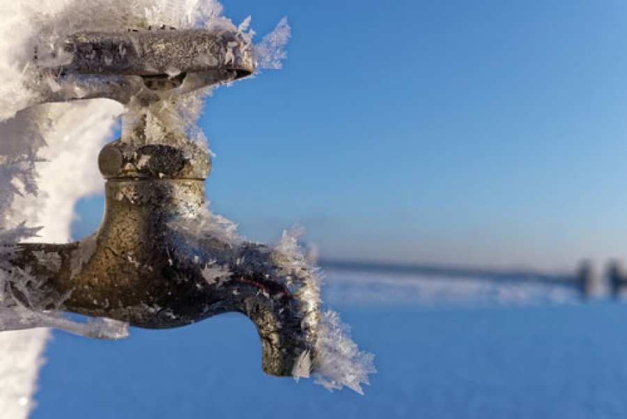 Comment purger et isoler sa tuyauterie extérieure contre le gel d